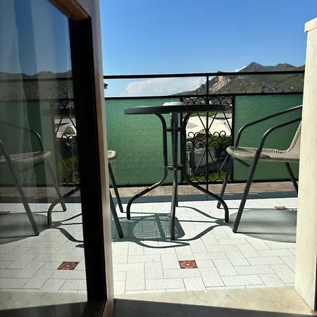 Alle Porte Di Alojamento de Acomodação e Pequeno-almoço Caserta